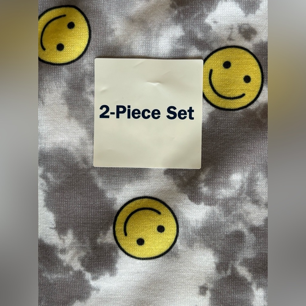 🆕 Old Navy Boys Smiley Yellow 2-Piece PJ Set Size XL(14-16) - Picture 3 of 8